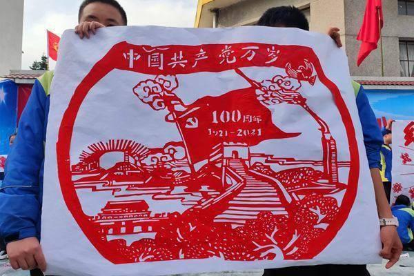 老旧的轿车